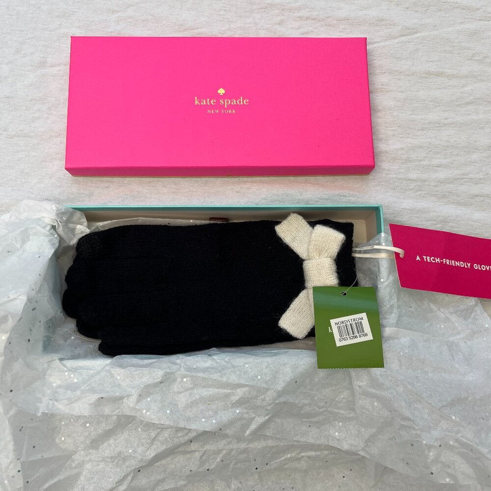 New in box Kate Spade black wool touch gloves with bow